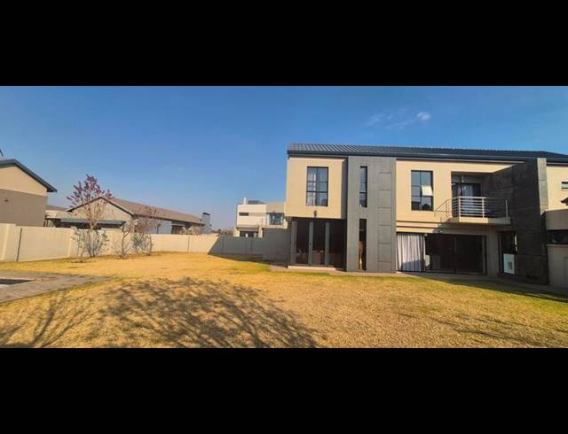 4 BEDROOM HOUSE FOR SALE IN MIDSTREAM MEADOWS